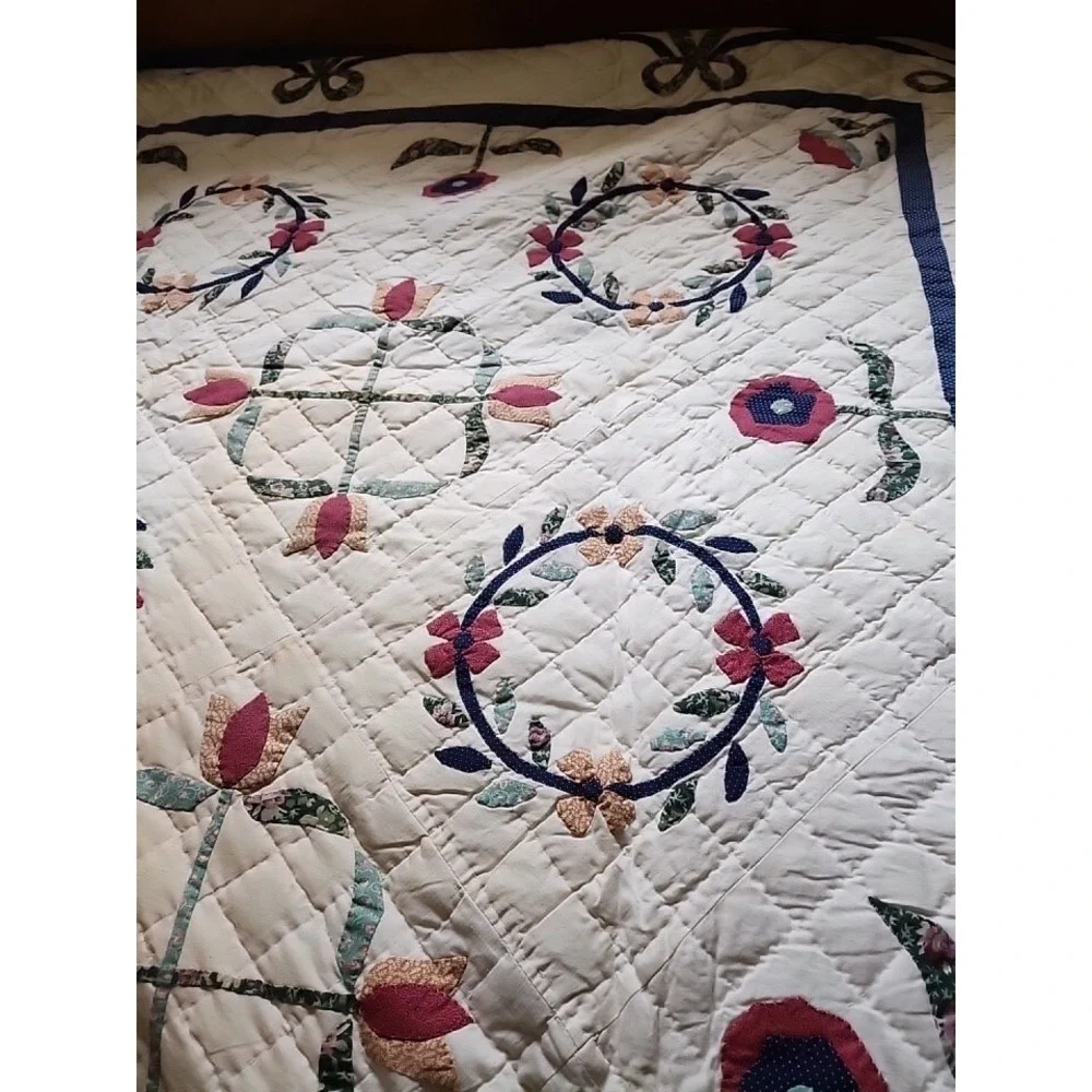 67‎ X 85 Quilt Bows Flowers Squares Rings Blue Green Red Brown Some Stains
